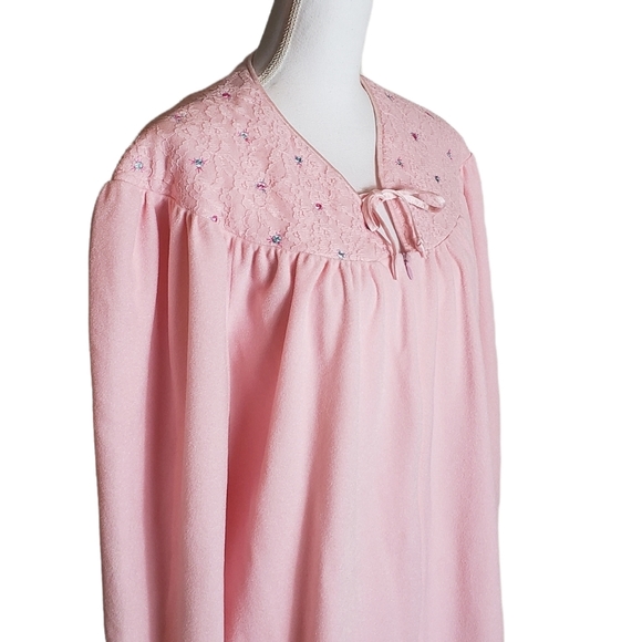 Vintage Vanity Fair Pink Fleece Robe Sz Medium ? Floral Lace Bell Sleeve Zip Up - Picture 4 of 15